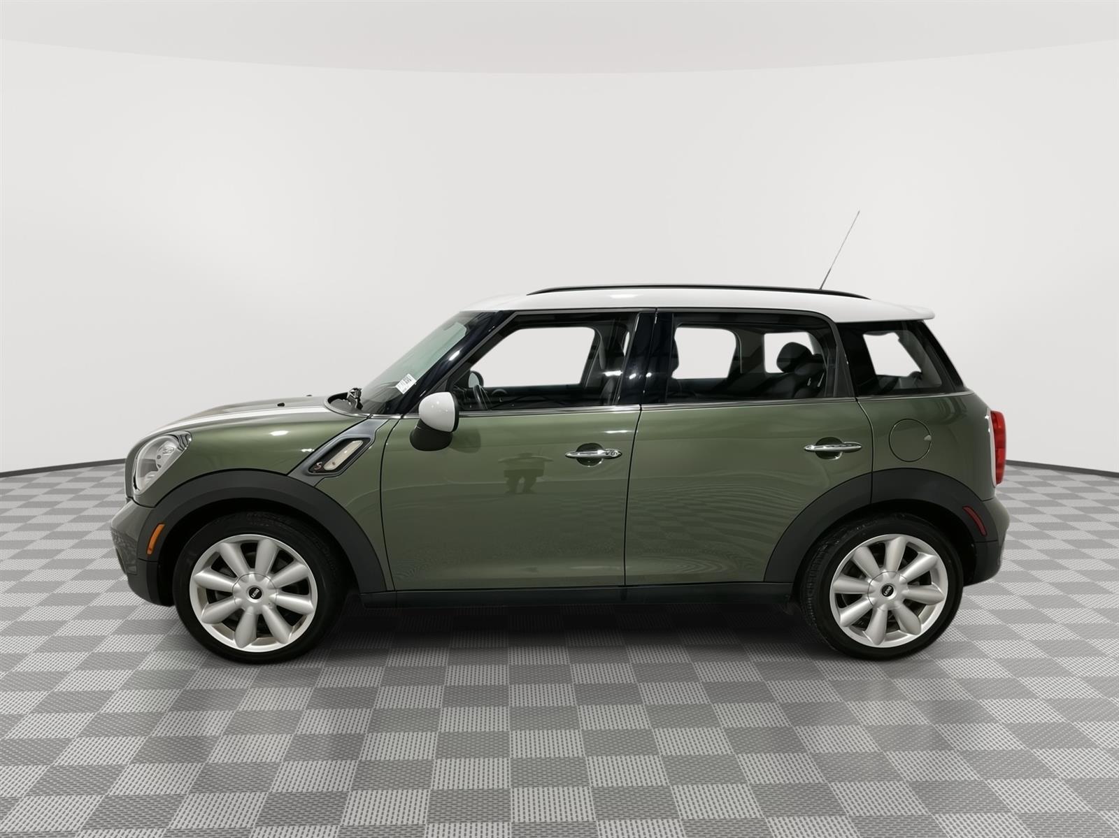 Thumbnail image of 2016 MINI Countryman at Anderson Kia Mitsubishi St. Joseph