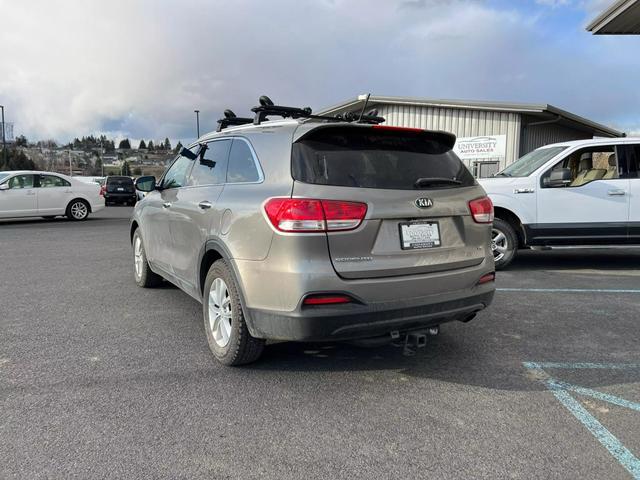 Thumbnail image of 2016 Kia Sorento at University Auto Sales