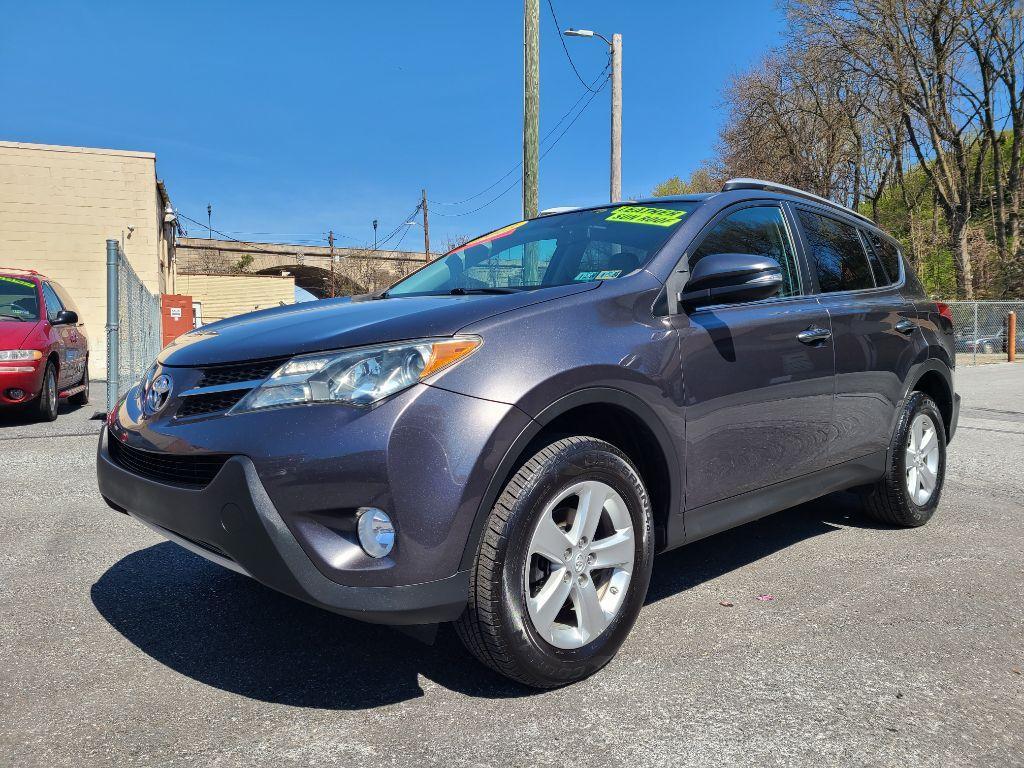Thumbnail image of 2013 Toyota RAV4 at Raul's Auto Sales