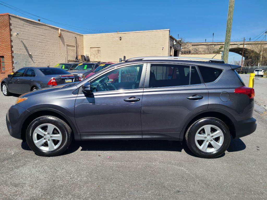 Thumbnail image of 2013 Toyota RAV4 at Raul's Auto Sales