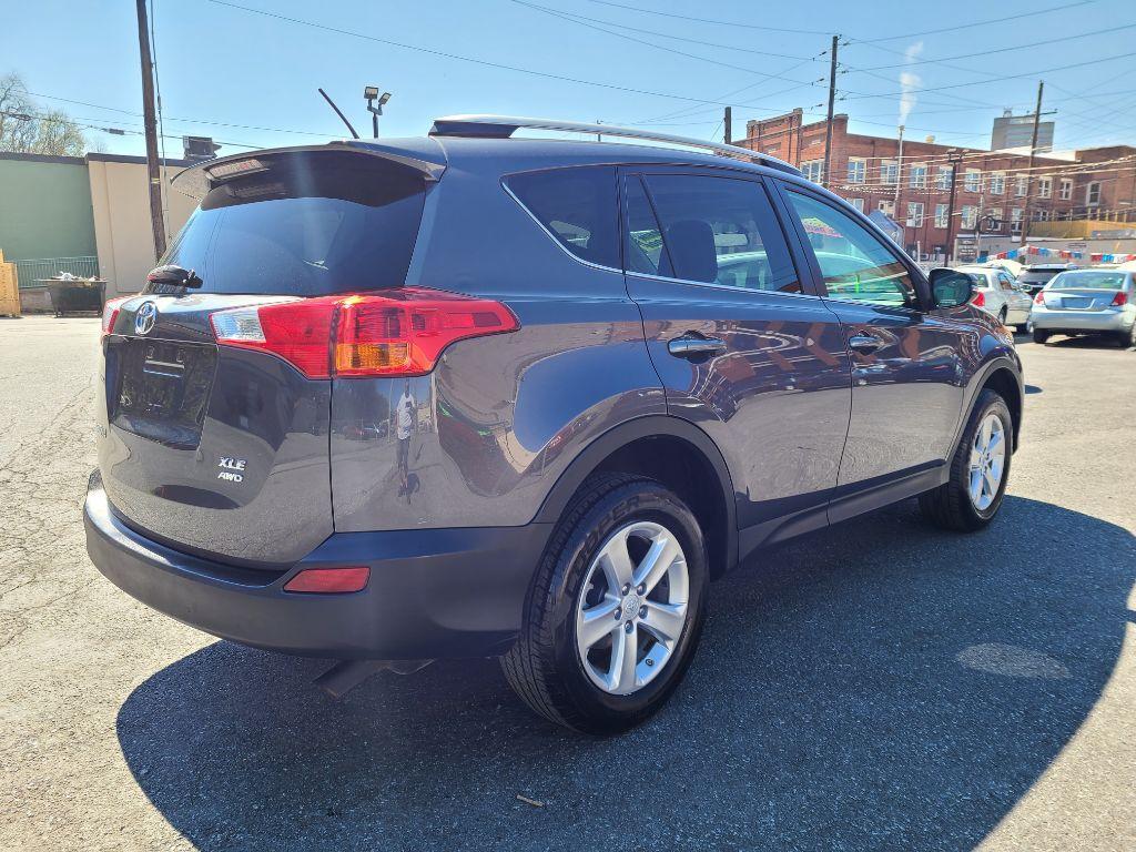 Thumbnail image of 2013 Toyota RAV4 at Raul's Auto Sales
