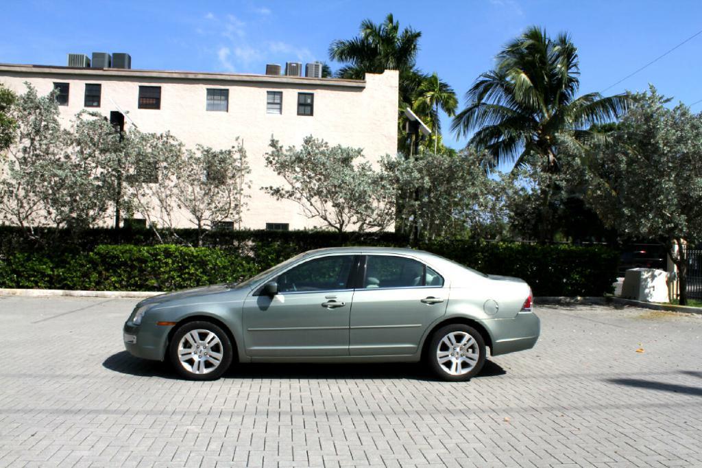 Thumbnail image of 2009 Ford Fusion at ENERGY AUTO SALES LLC