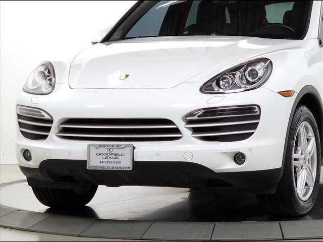 Thumbnail image of 2014 Porsche Cayenne at Woodfield Lexus