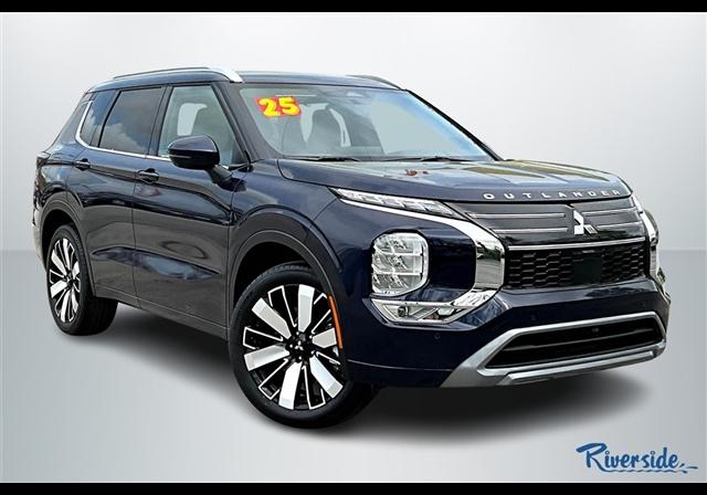 Thumbnail image of 2025 Mitsubishi Outlander at Riverside Mitsubishi