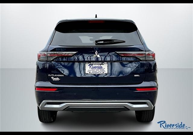 Thumbnail image of 2025 Mitsubishi Outlander at Riverside Mitsubishi