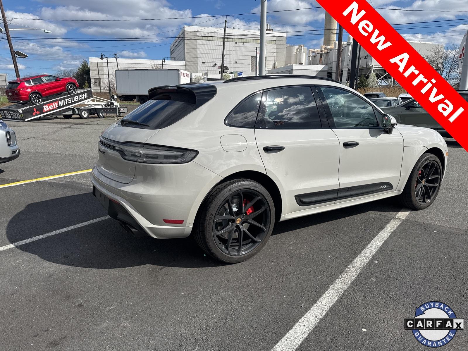 Thumbnail image of 2024 Porsche Macan at Bell Mitsubishi