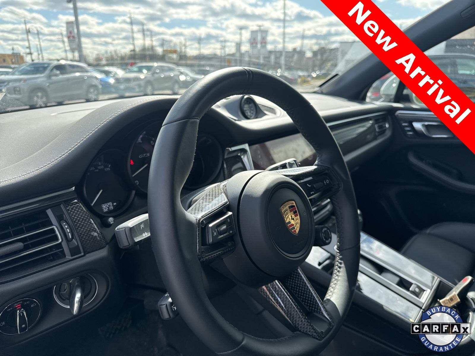 Thumbnail image of 2024 Porsche Macan at Bell Mitsubishi