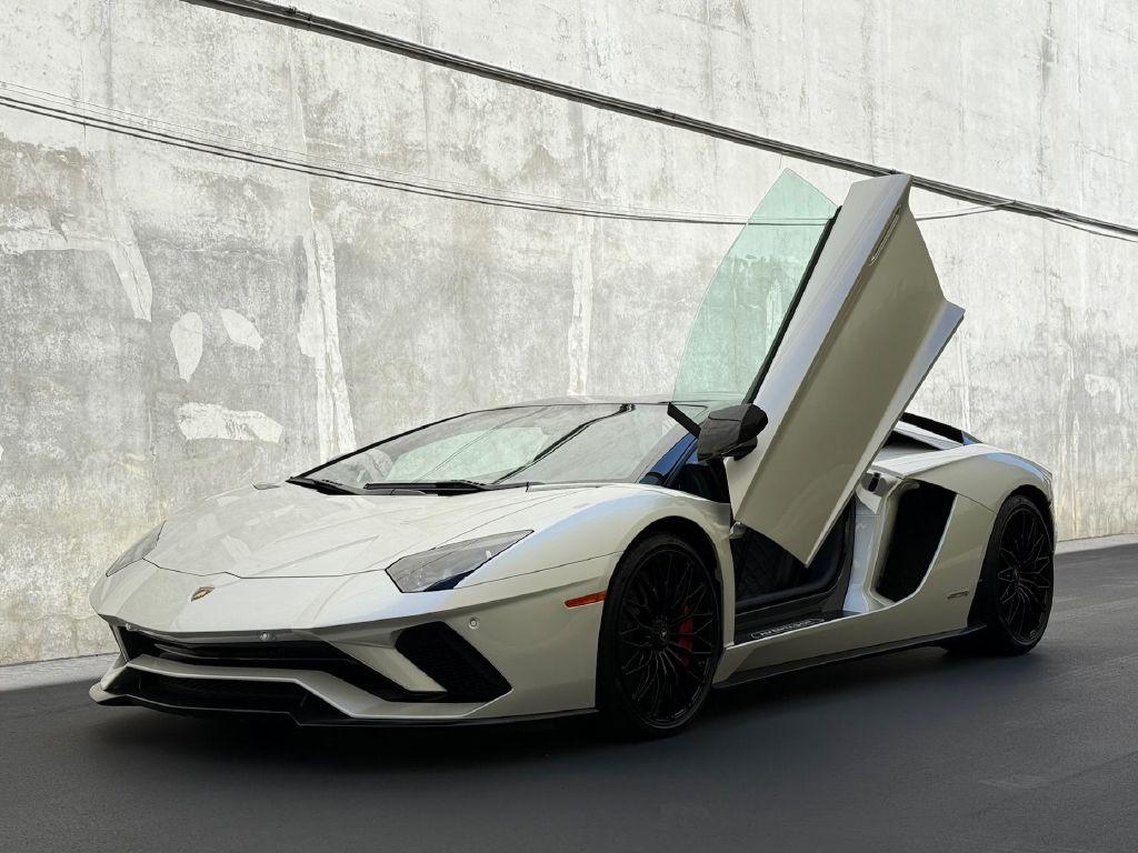 Thumbnail image of 2019 Lamborghini Aventador at PRO MOTORCARS