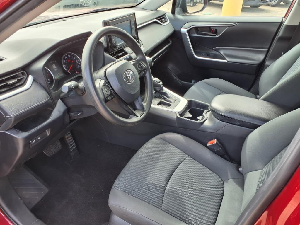 Thumbnail image of 2020 Toyota RAV4 at Roberts Ford
