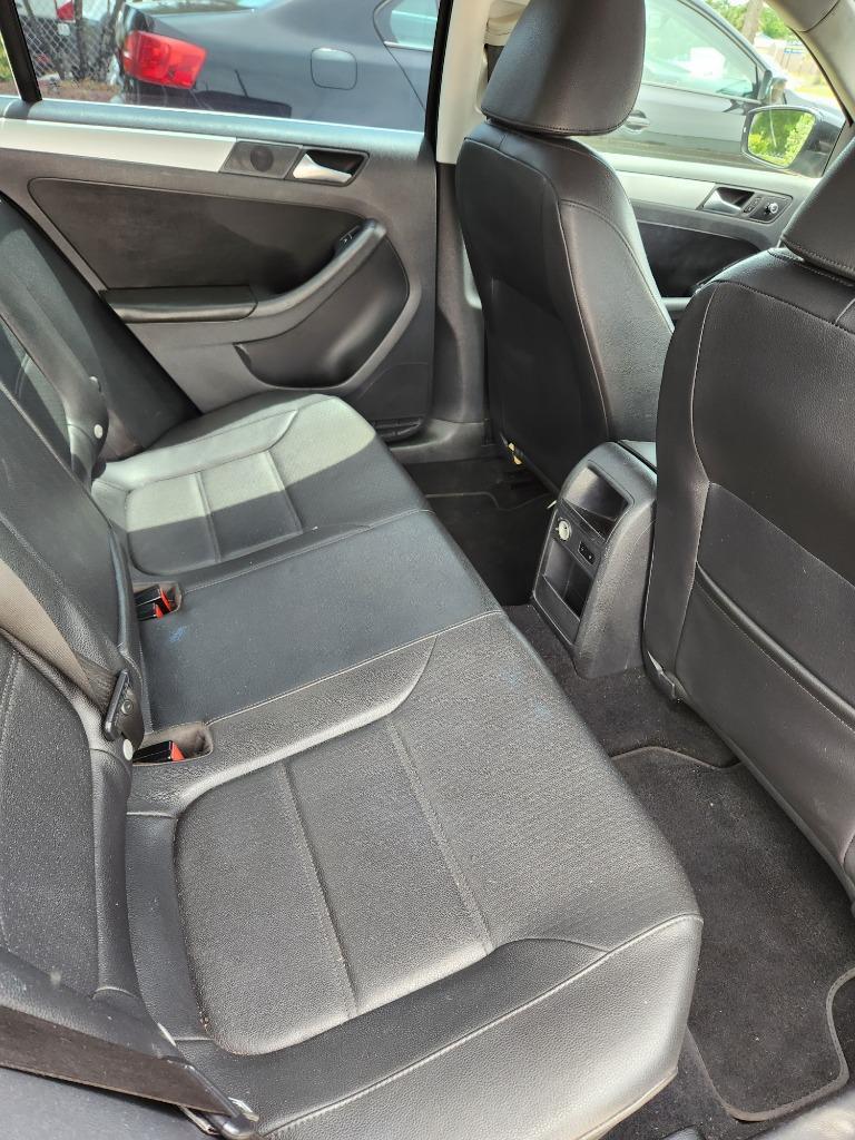 Thumbnail image of 2013 Volkswagen Jetta at Best Automotive