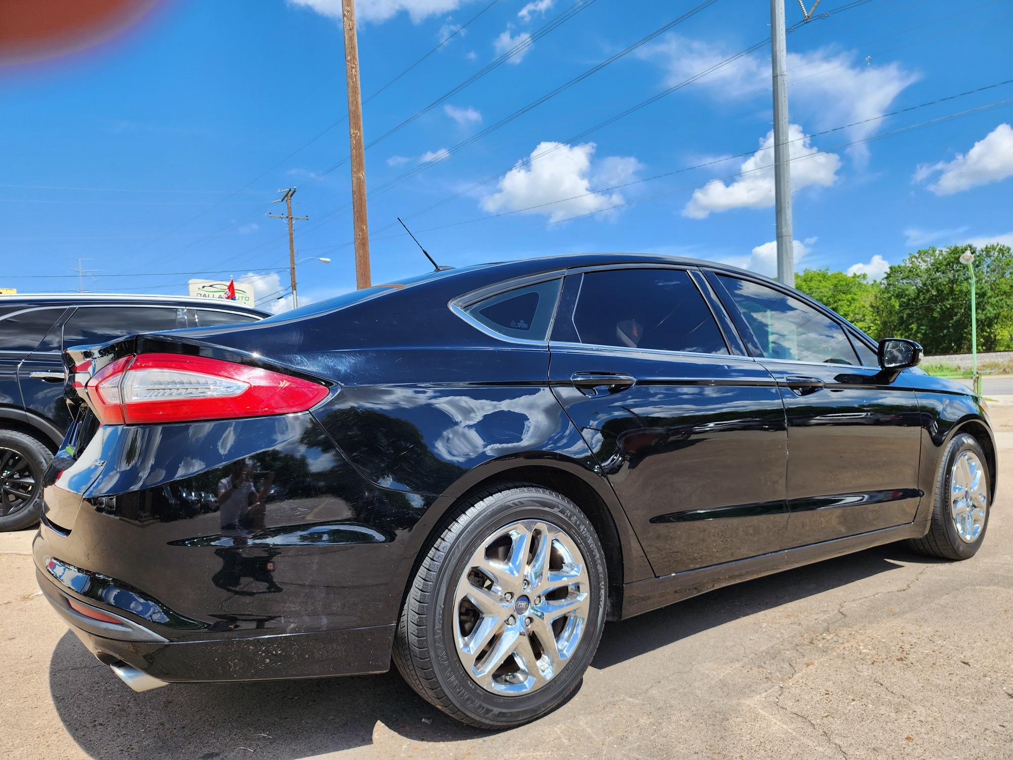Thumbnail image of 2016 Ford Fusion at DallasAutos4less of Garland, TX