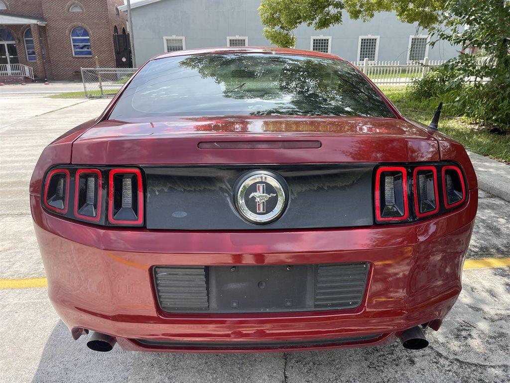 Thumbnail image of 2013 Ford Mustang at Sign & Drive Motors