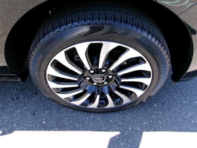 Thumbnail image of 2022 Lincoln Navigator at Hempstead Lincoln Ford