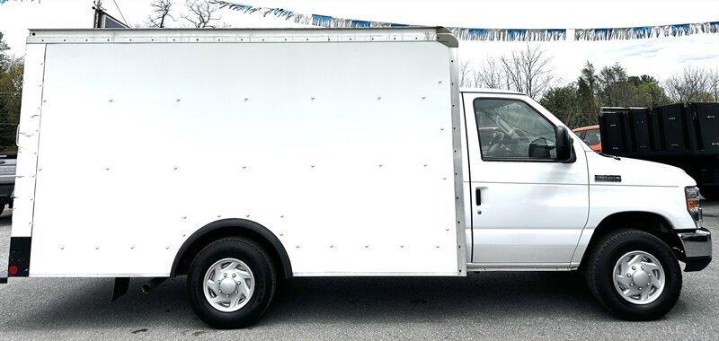 Thumbnail image of 2017 Ford E-Series at Classic Motors Inc.