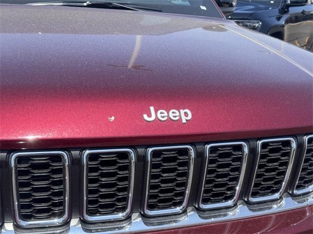 Thumbnail image of 2025 Jeep Grand Cherokee at Chrysler Dodge Jeep Ram of Southfield