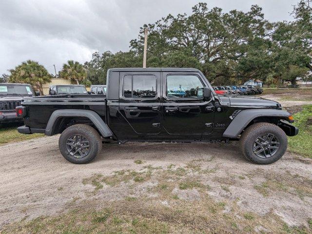 Thumbnail image of 2025 Jeep Gladiator at Jerry Ulm Dodge Chrysler Jeep_DMS