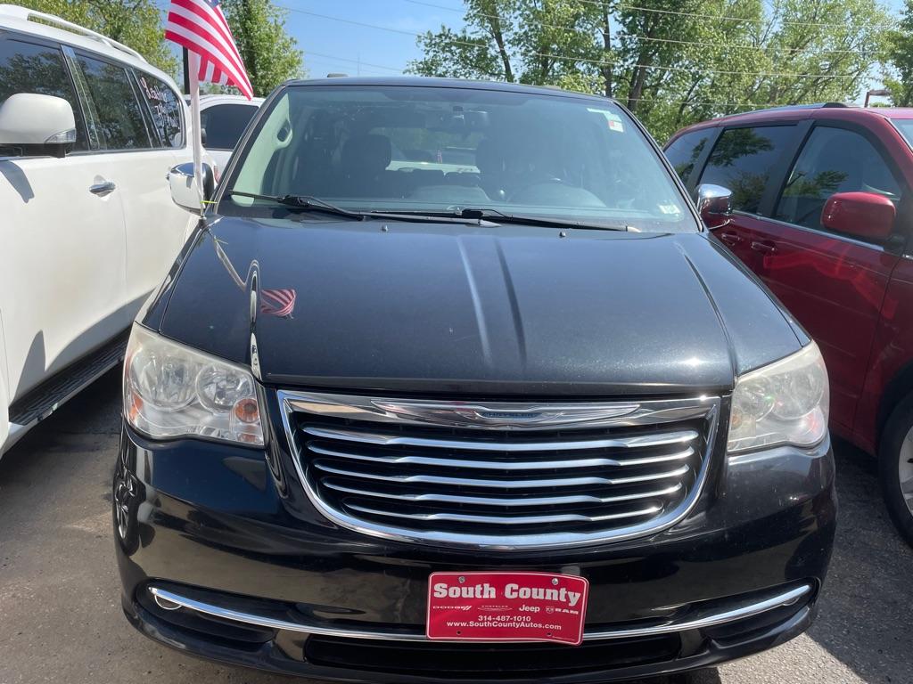 Thumbnail image of 2013 Chrysler Town and Country at DYNAMITE DEALS, LLC