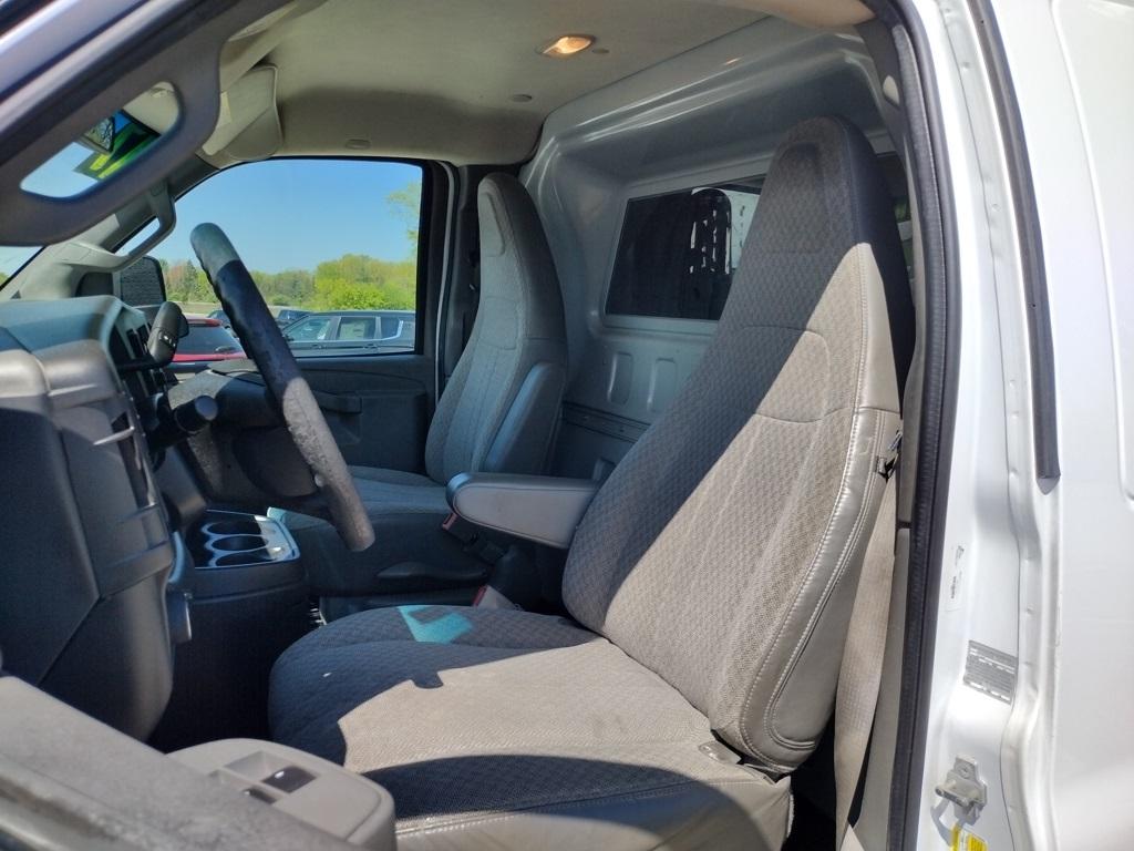 Thumbnail image of 2017 Chevrolet Express at Grand Blanc Mitsubishi