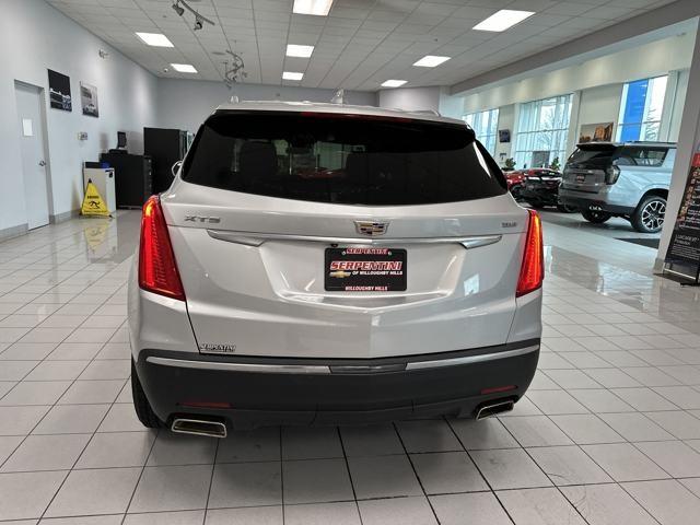 Thumbnail image of 2019 Cadillac XT5 at Serpentini Chevrolet of Willoughby