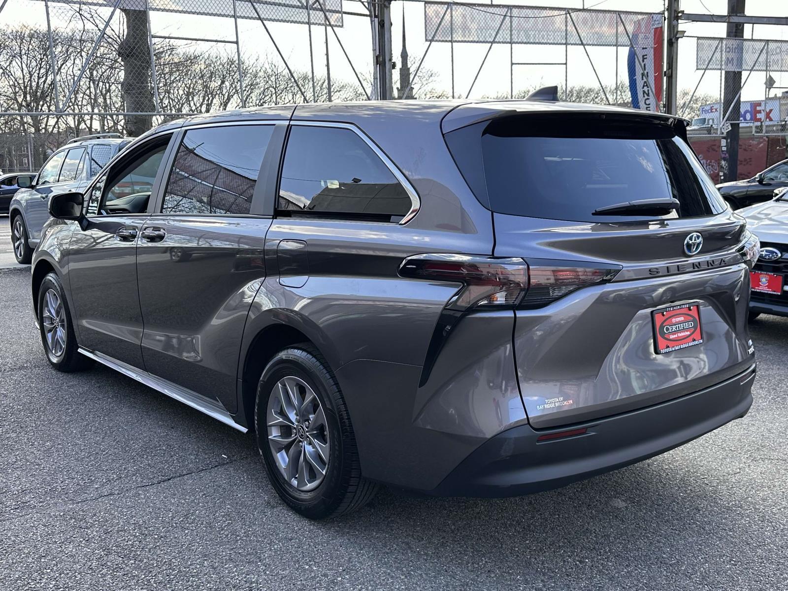 Thumbnail image of 2024 Toyota Sienna at Toyota of Bay Ridge Brooklyn