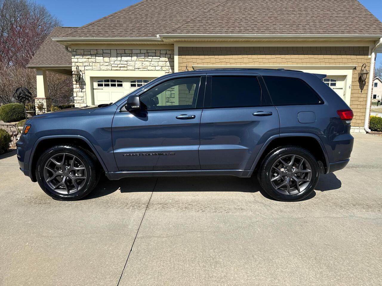 Thumbnail image of 2021 Jeep Grand Cherokee at Banks Motors