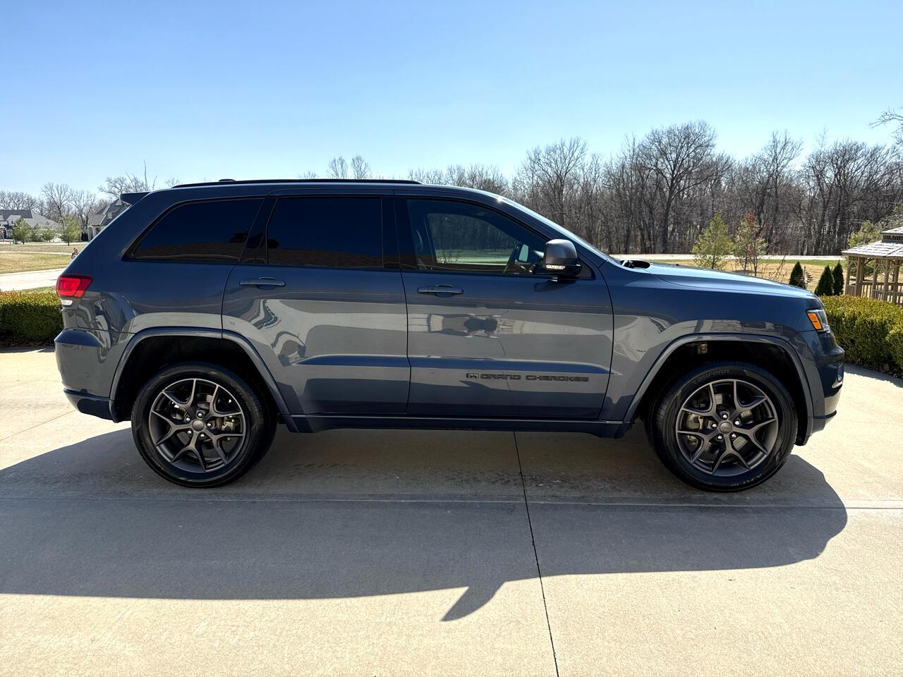 Thumbnail image of 2021 Jeep Grand Cherokee at Banks Motors