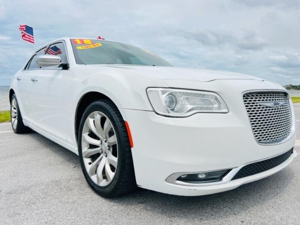Thumbnail image of 2018 Chrysler 300 at VIP Gold Motors
