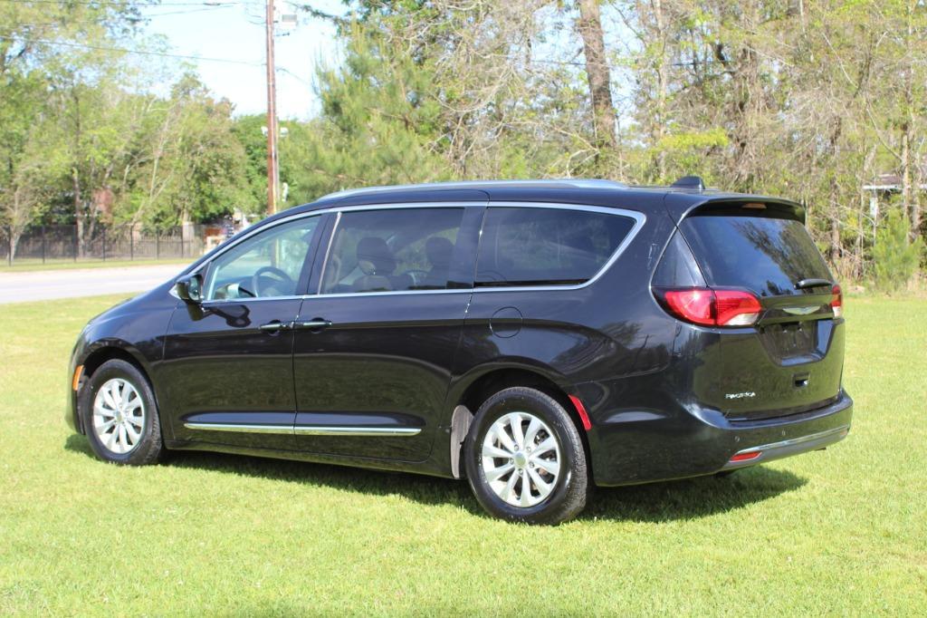 Thumbnail image of 2018 Chrysler Pacifica at Genesis of Cottageville