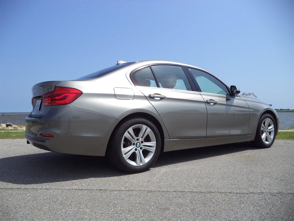 Thumbnail image of 2017 BMW 3 Series at Jackson Avenue Auto Sales, Inc.