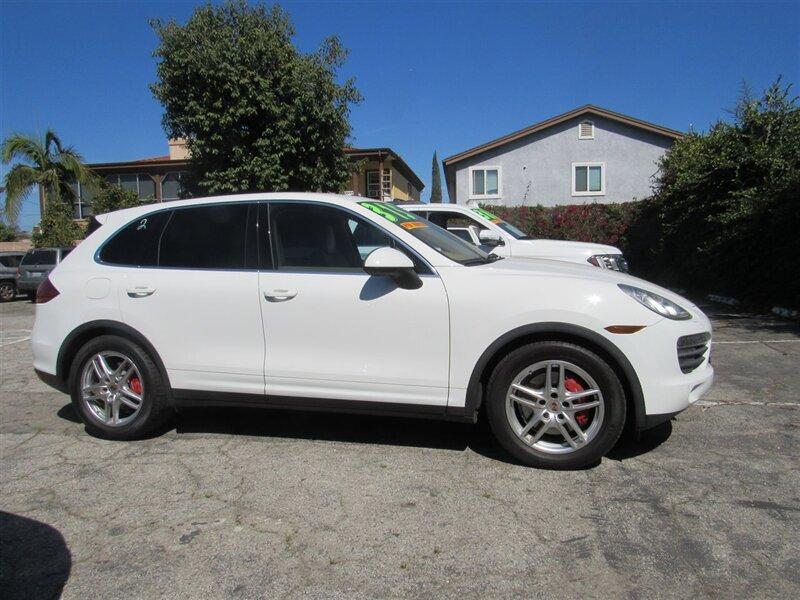 Thumbnail image of 2014 Porsche Cayenne at Car Expo
