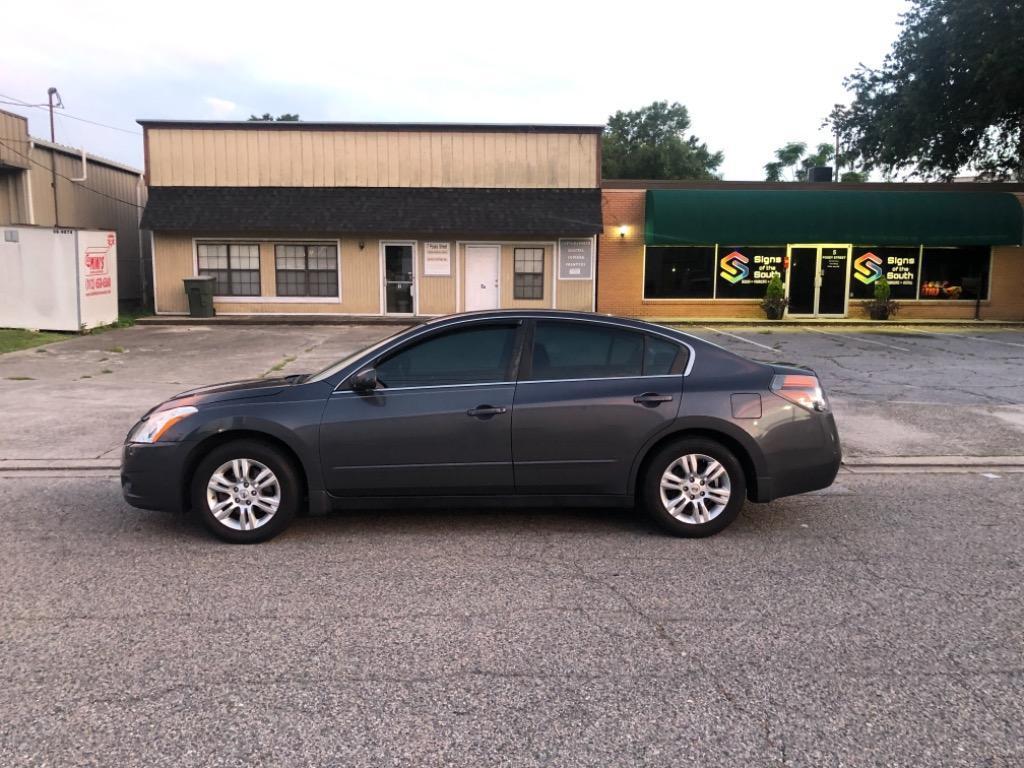 Thumbnail image of 2010 Nissan Altima at Tokman Auto Sales LLC