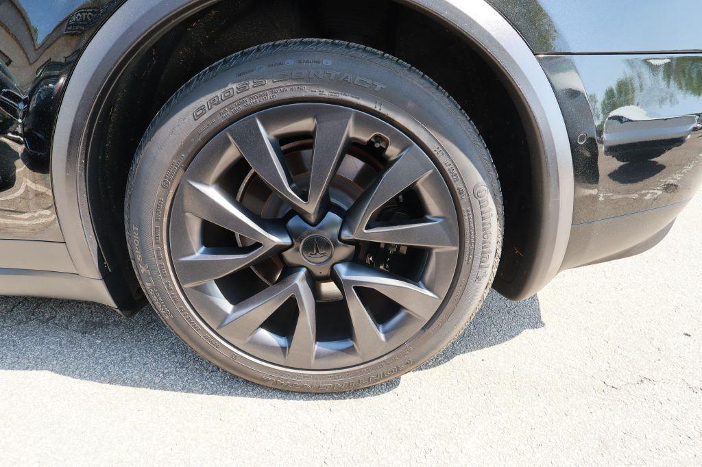 Thumbnail image of 2022 Tesla Model X at EXOTIC MOTORS
