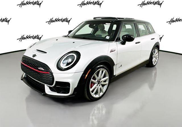 Thumbnail image of 2022 MINI Clubman at Habberstad BMW of Huntington