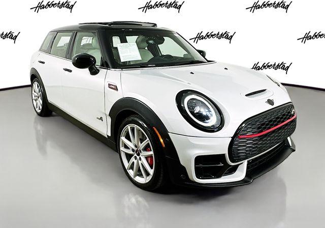 Thumbnail image of 2022 MINI Clubman at Habberstad BMW of Huntington