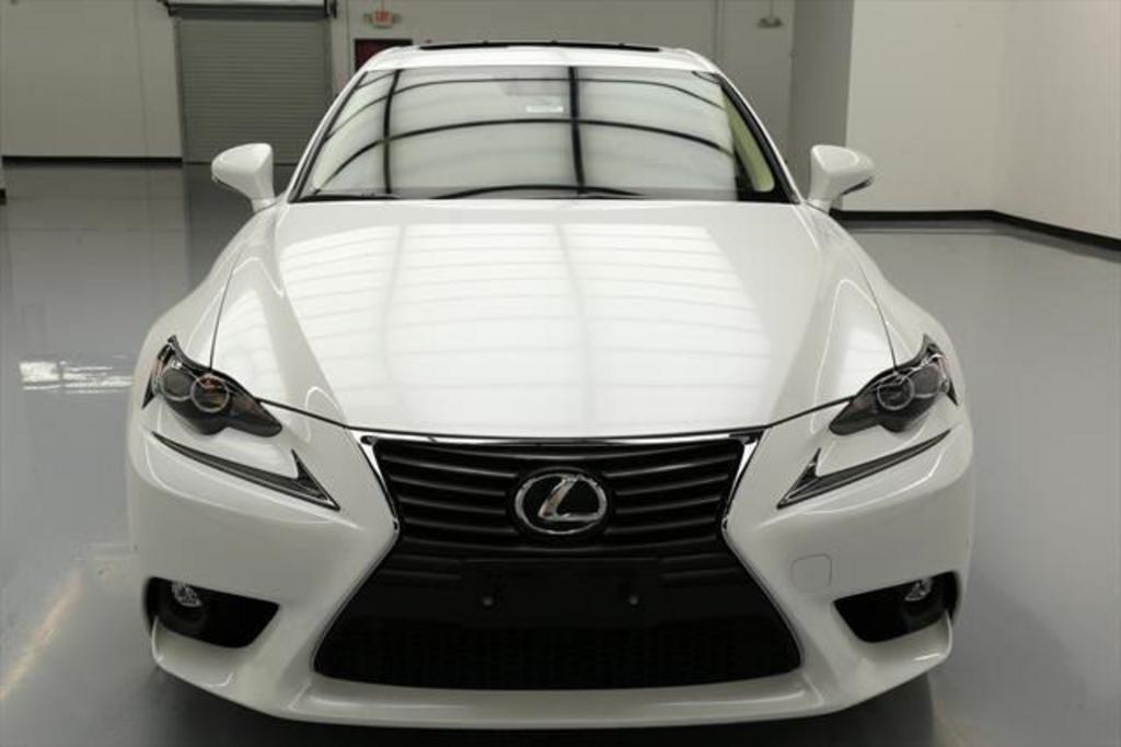 Thumbnail image of 2016 Lexus IS 350 at Beasley’s River City Auto