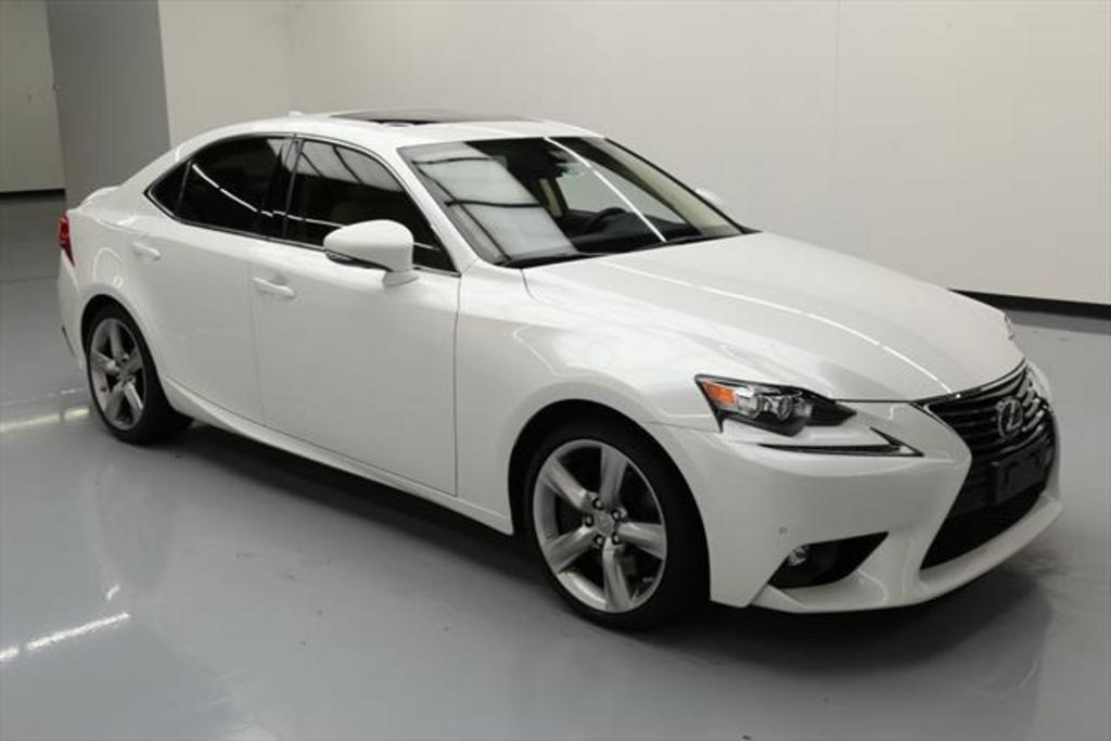 Thumbnail image of 2016 Lexus IS 350 at Beasley’s River City Auto