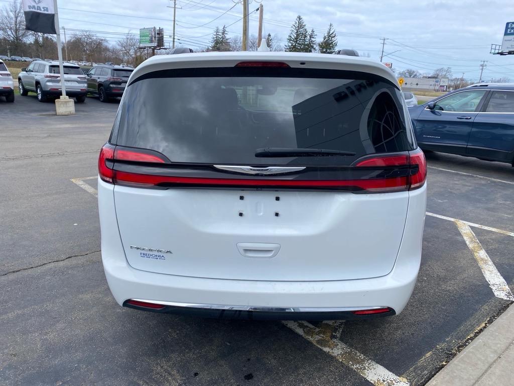 Thumbnail image of 2022 Chrysler Pacifica at Fredonia Chrysler, Dodge & Jeep