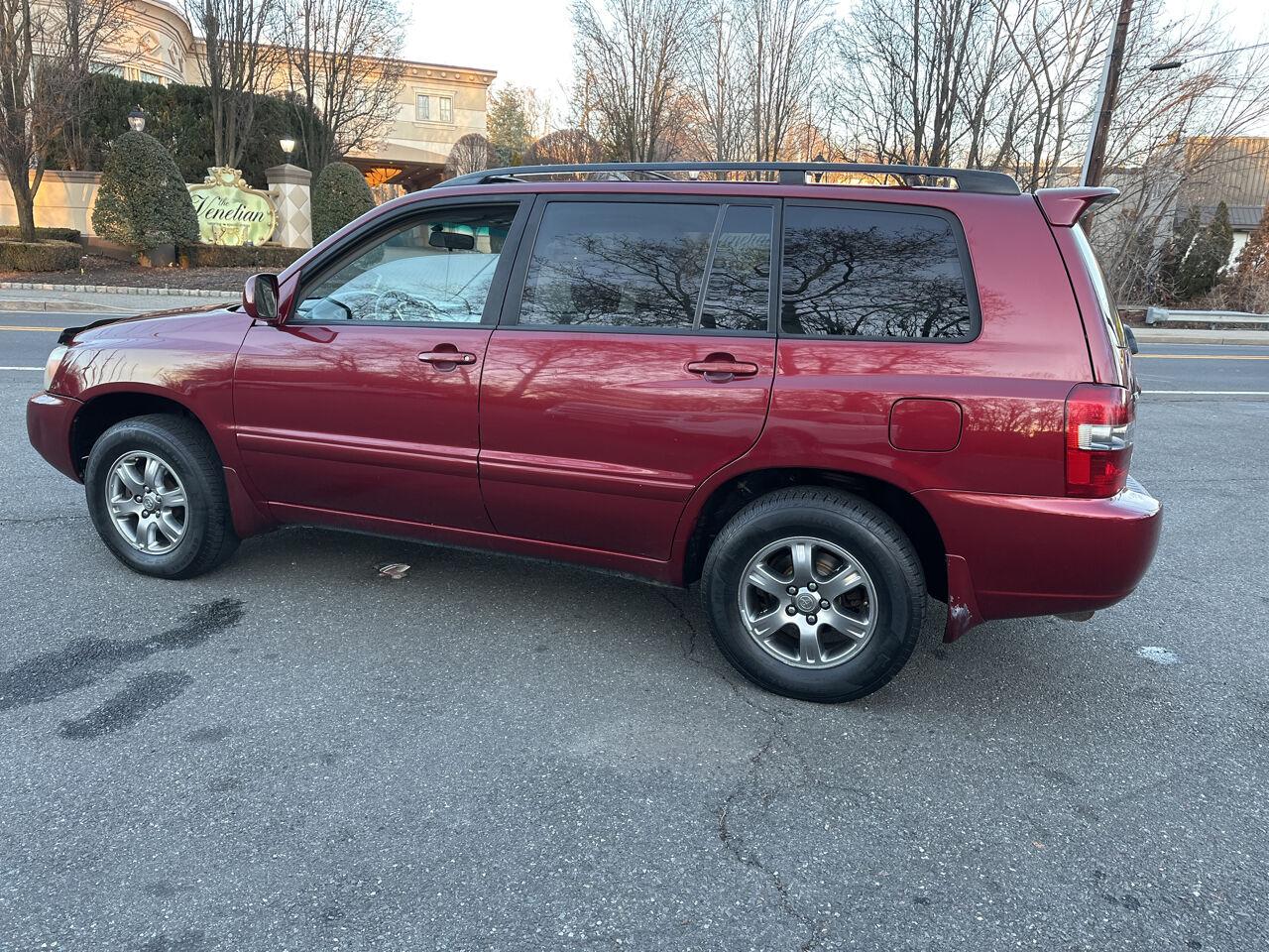 Thumbnail image of 2007 Toyota Highlander at Urbin auto sales