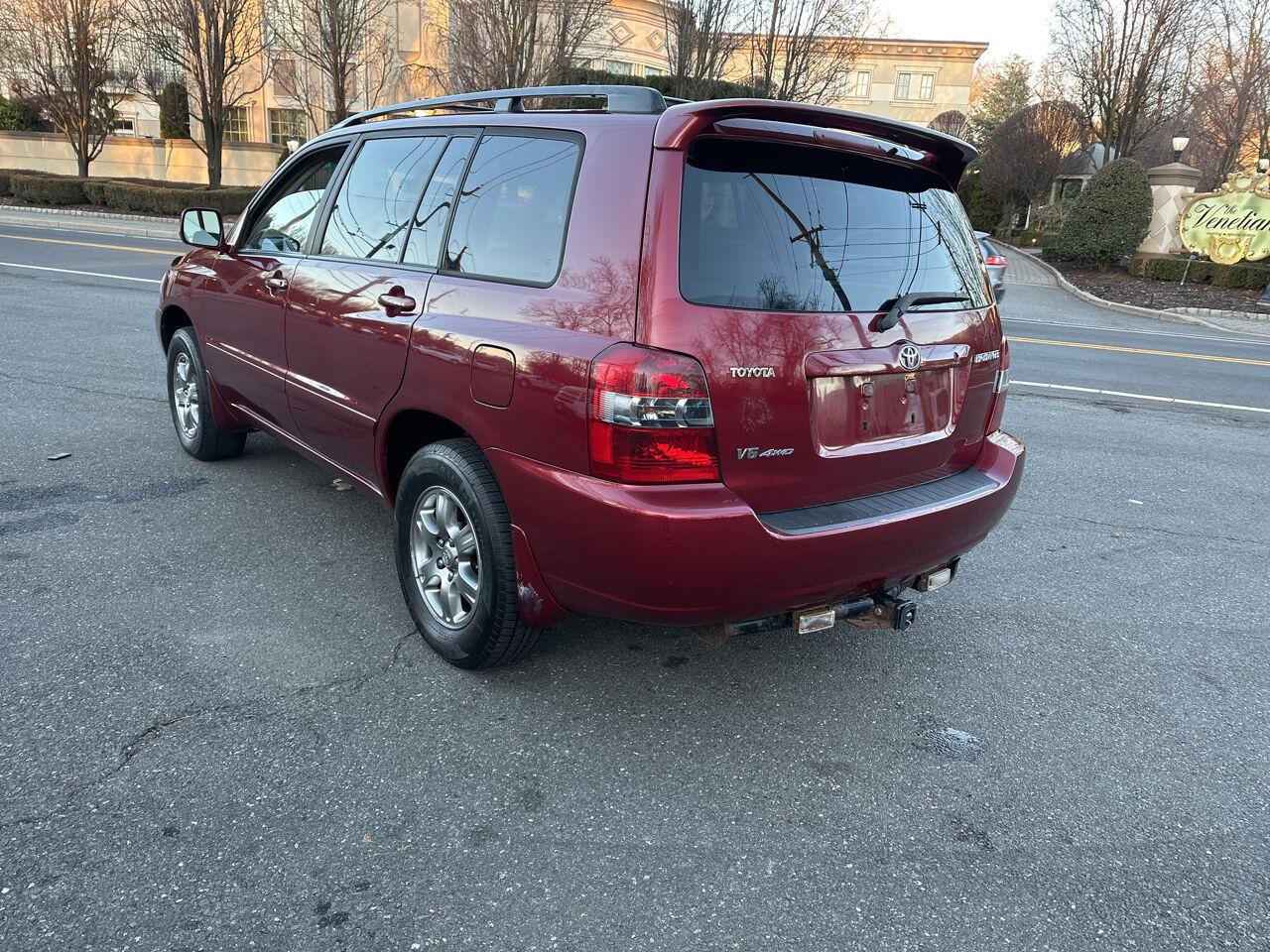 Thumbnail image of 2007 Toyota Highlander at Urbin auto sales