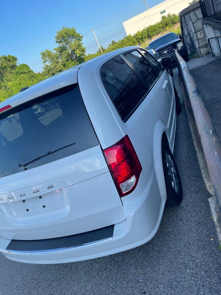 Thumbnail image of 2016 Dodge Grand Caravan at South Broadway Auto Plex