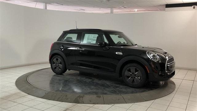 Thumbnail image of 2021 MINI Hardtop 2 Door at Keeler Motor Company Mini