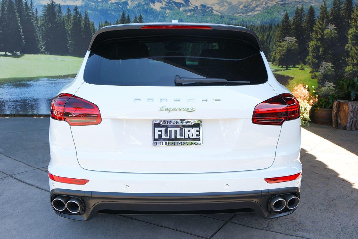 Thumbnail image of 2017 Porsche Cayenne at Future Auto Sales