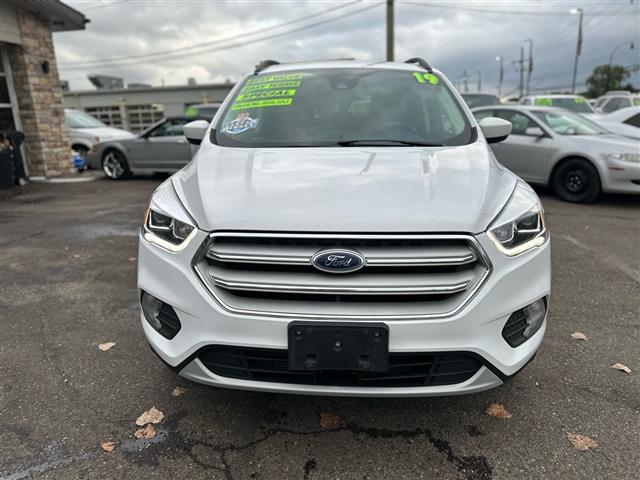 Thumbnail image of 2019 Ford Escape at L.A. Trading Co.