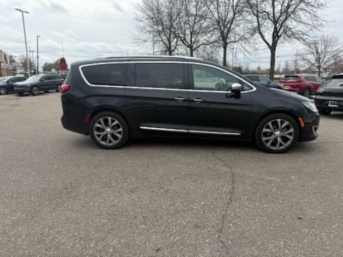Thumbnail image of 2020 Chrysler Pacifica at LaFontaine Volvo Cars of Farmington Hills