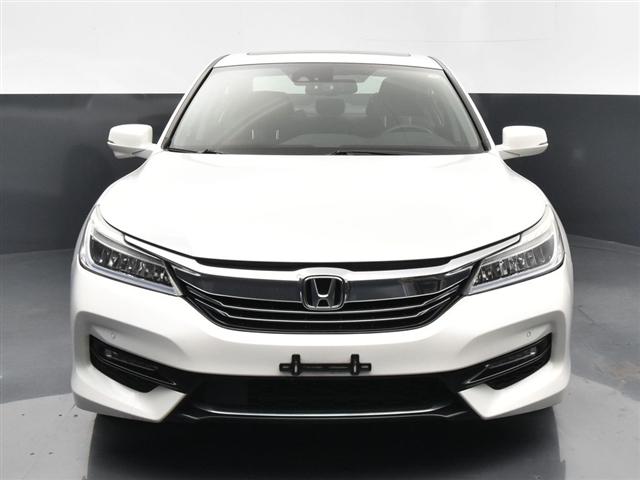 Thumbnail image of 2017 Honda Accord Hybrid at Discovery Nissan
