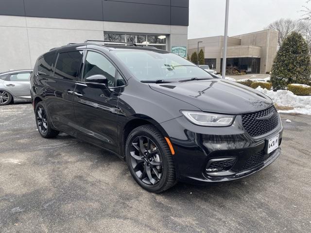 Thumbnail image of 2021 Chrysler Pacifica at Atlantic Kia
