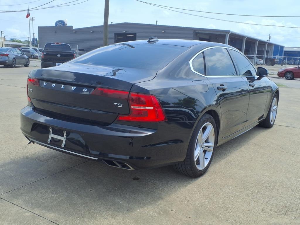 Thumbnail image of 2019 Volvo S90 at Roberts Ford