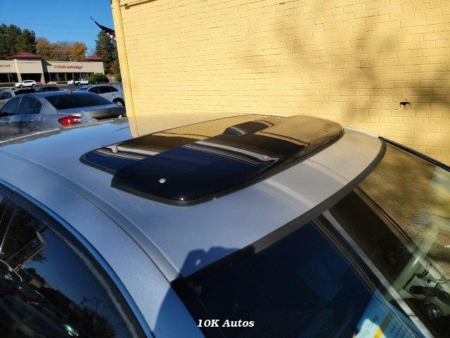 Thumbnail image of 2006 Acura RL at 10K Autos