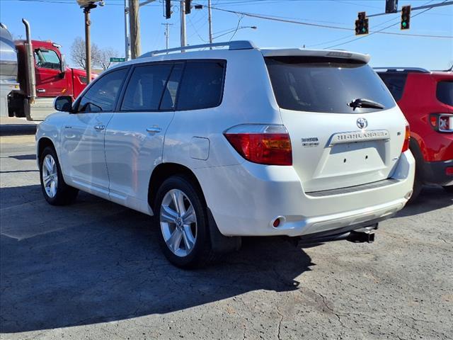 Thumbnail image of 2008 Toyota Highlander at Swiss Auto Mart