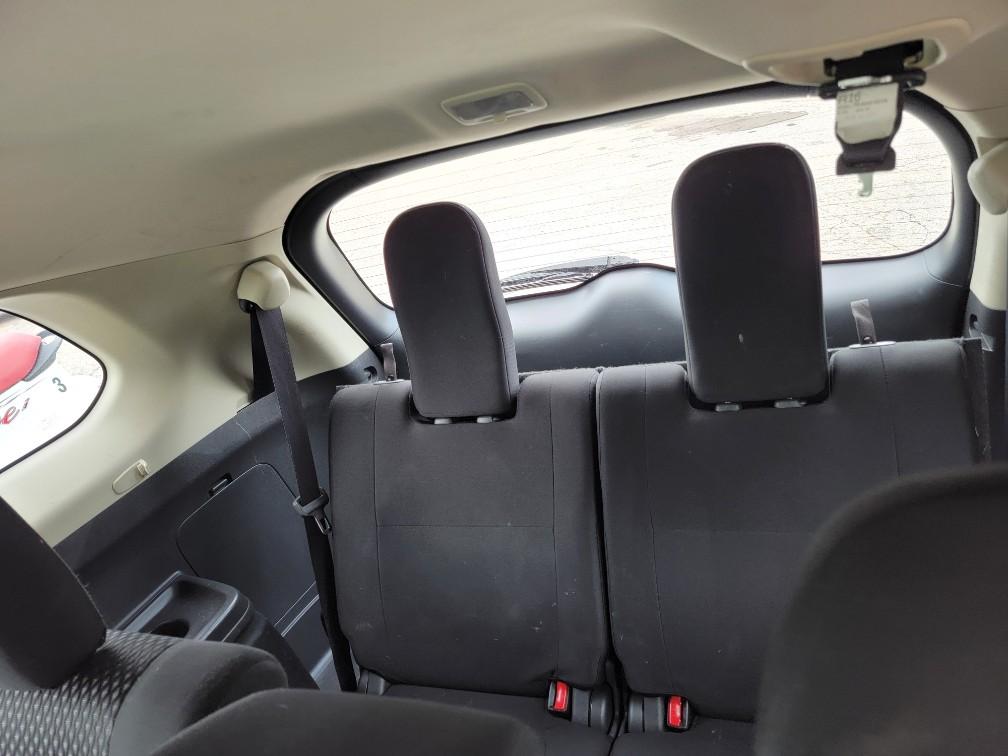 Thumbnail image of 2017 Mitsubishi Outlander at Toy Scout